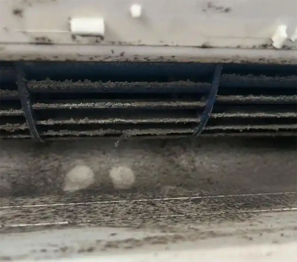 郧西空调吹的风有股烧焦味是怎么回事